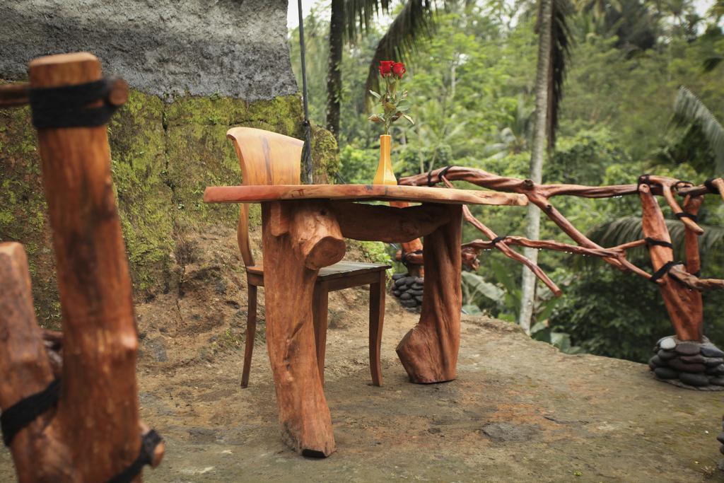 فندق Ubud Jungle Holy Water المظهر الخارجي الصورة