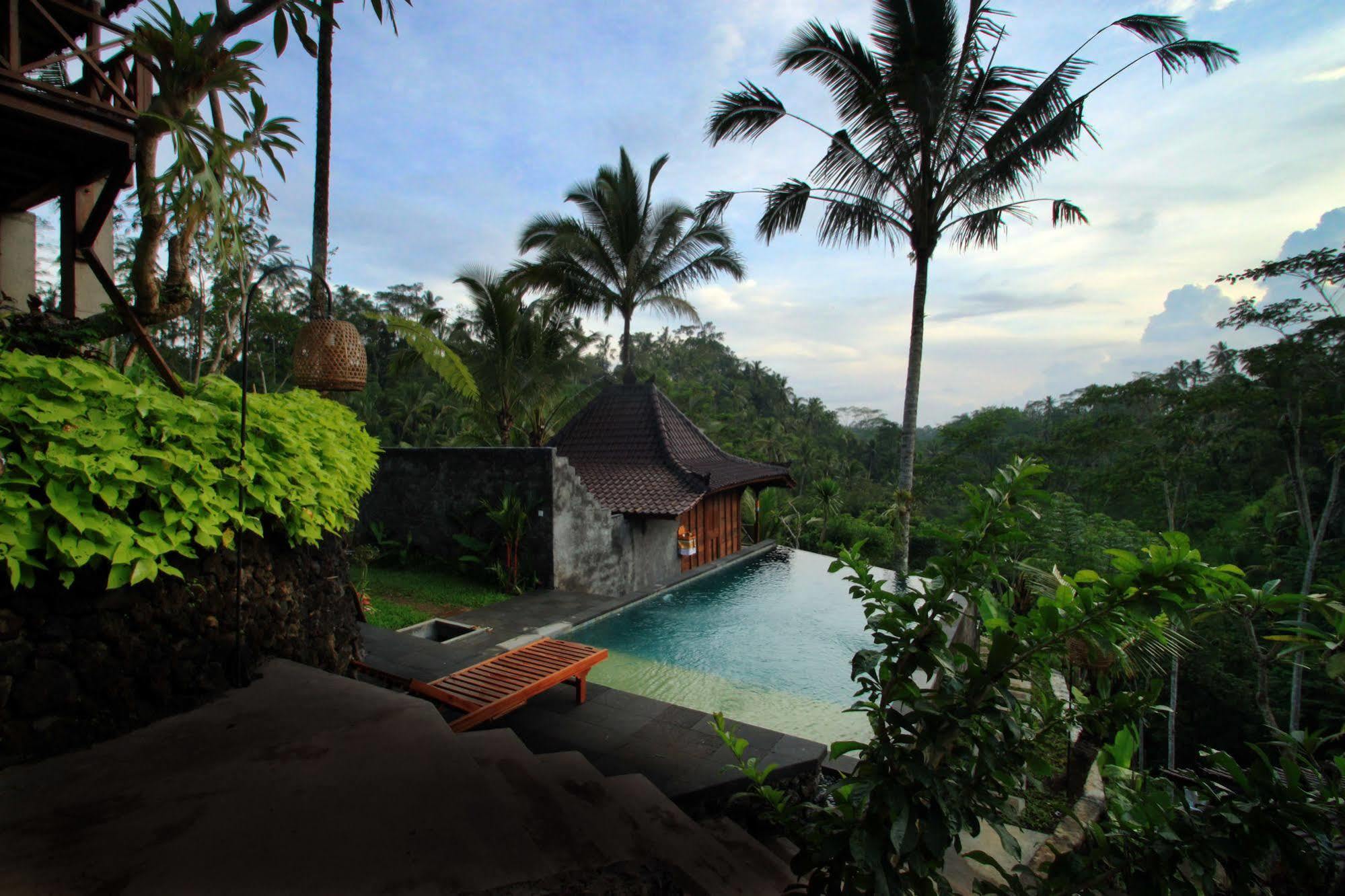 فندق Ubud Jungle Holy Water المظهر الخارجي الصورة