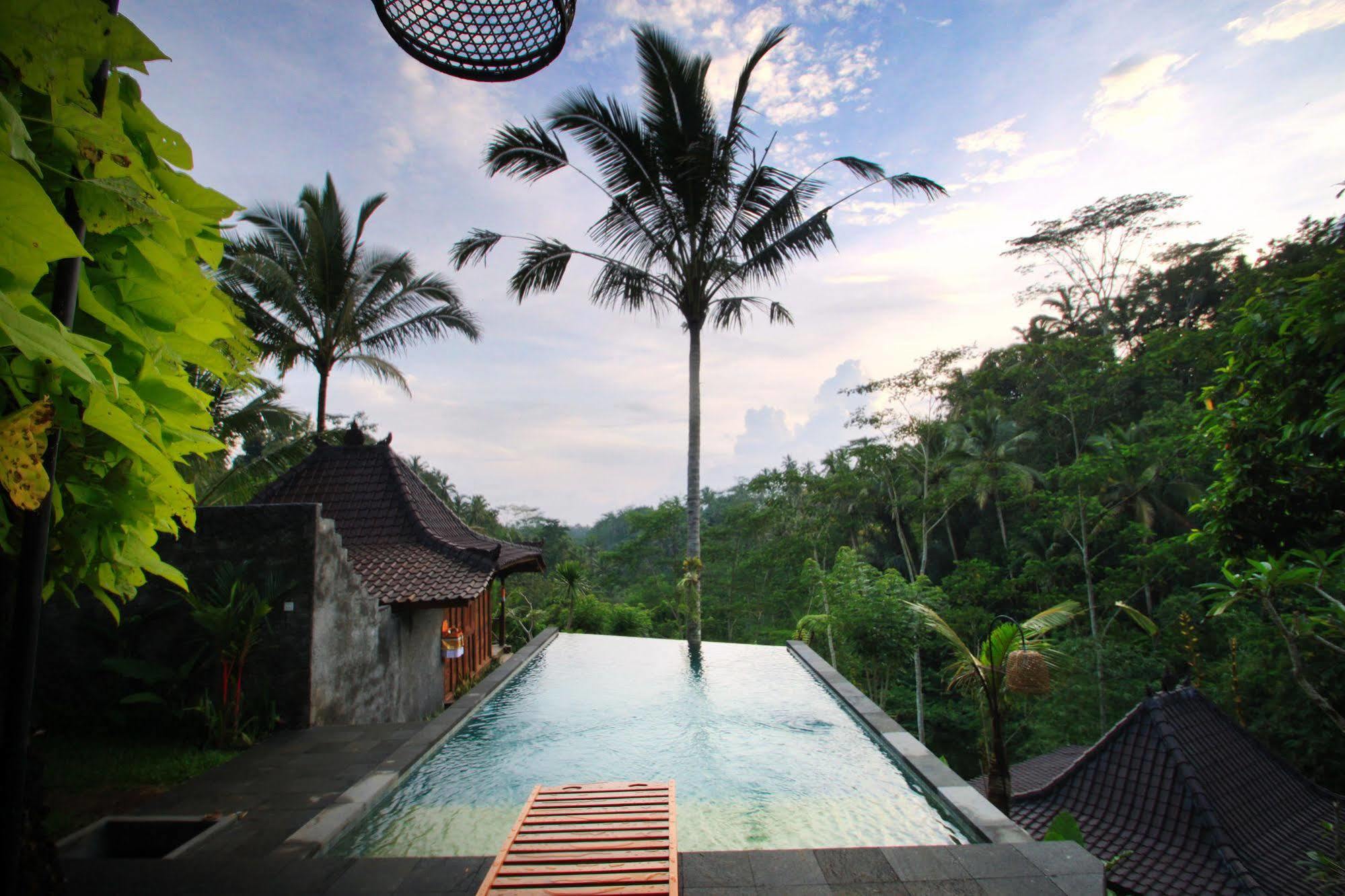 فندق Ubud Jungle Holy Water المظهر الخارجي الصورة